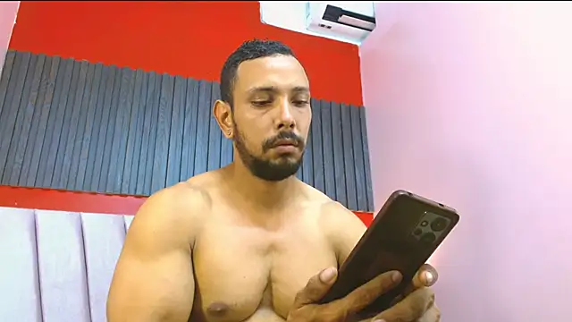 Thiago_Summers webcam