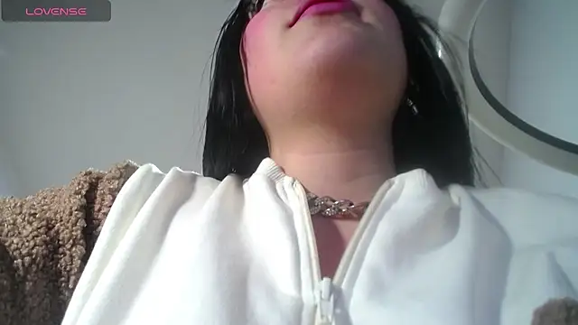 charlotte_zoe_ch webcam