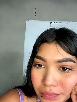 Amara_and_Sara_Lovee webcam
