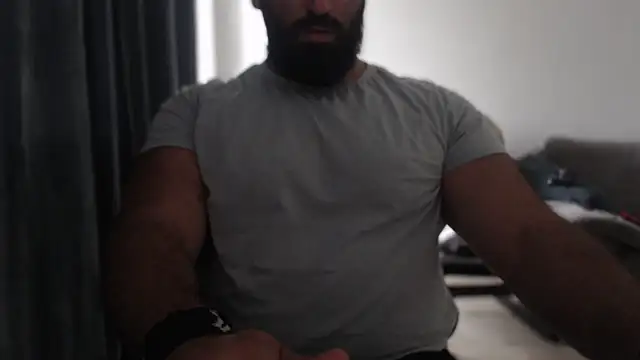 hugemachohandsome webcam