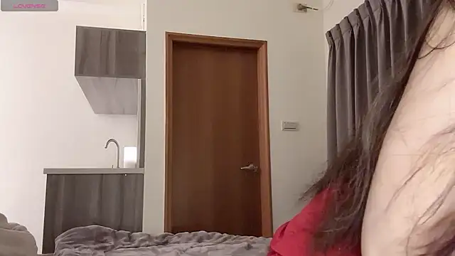 Qaz42799's Stripchat show and profile