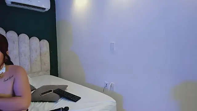 EylinFox_ webcam