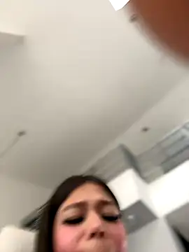Alyshanon18 webcam