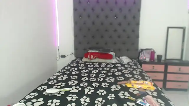 lucianadolll webcam