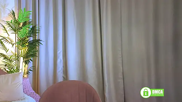 Lily_aurum webcam
