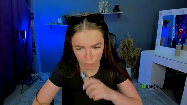 allison_black_ webcam