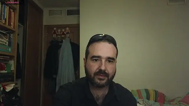 curiosillo83 webcam