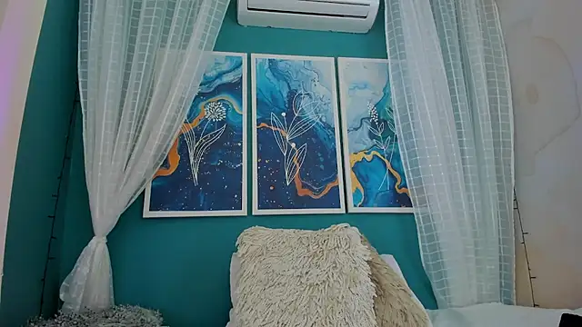 TianaReedd webcam