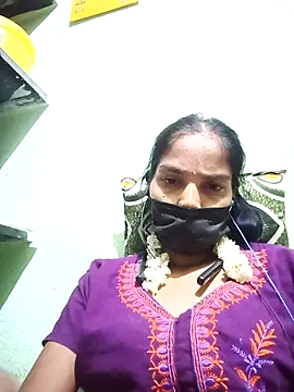 anusiya01 webcam