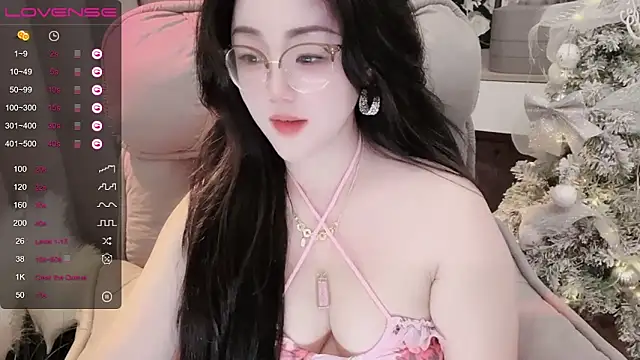 Monica-888 webcam