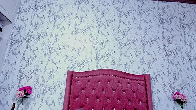 Mia_Malkovaa_ webcam