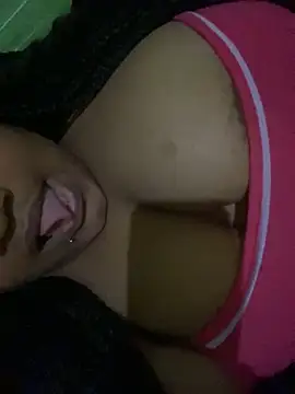 Peituda_safada webcam