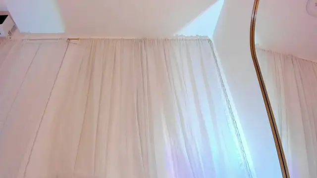 Petite_Lucie webcam