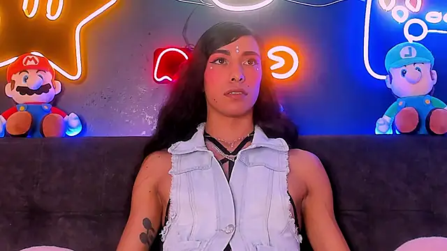 TiffValentinee_ webcam