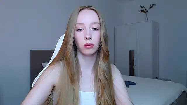 Luna_insniity webcam