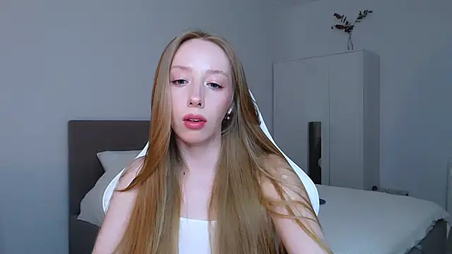 Luna_insniity webcam