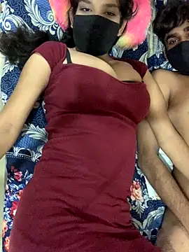 hottiess69 Live Webcam on Stripchat