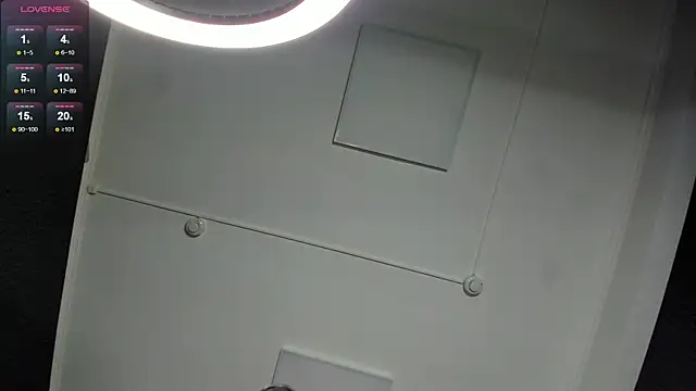 Pink_diablo webcam