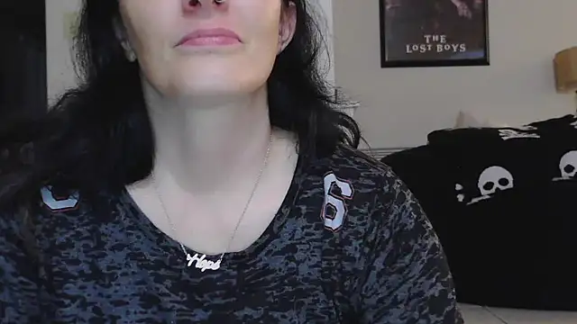 CrystalLakeXO webcam