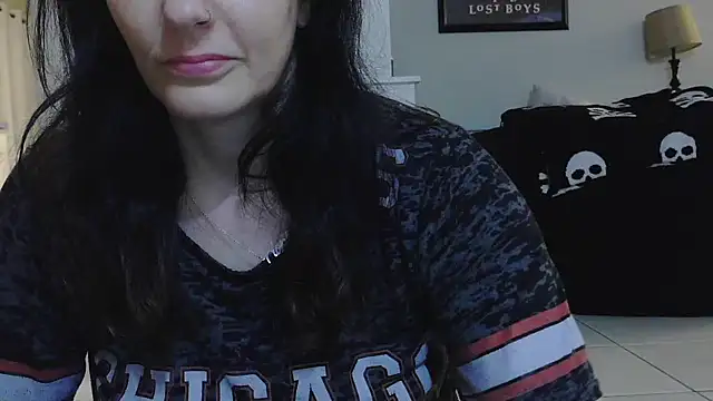 CrystalLakeXO webcam