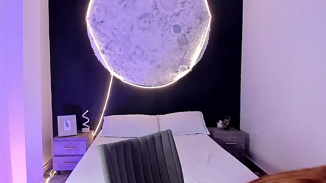CarlySommers webcam