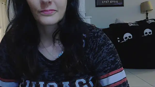CrystalLakeXO webcam