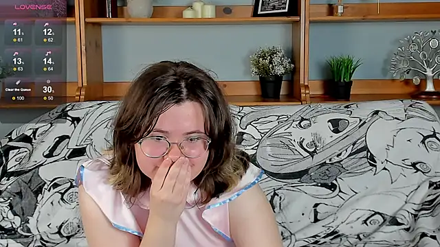 Alice_smile_for_me webcam
