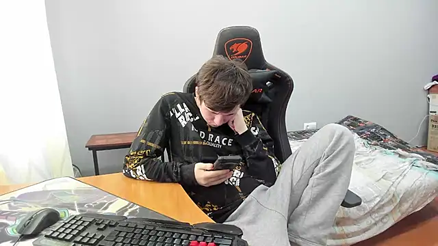 iliaskrislove webcam