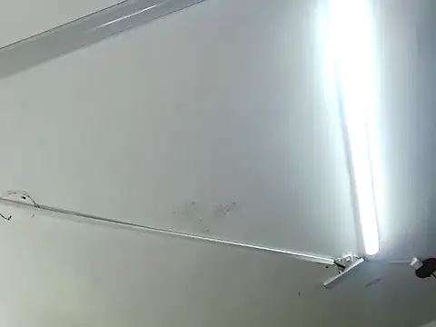 vanessa_bonesmith webcam