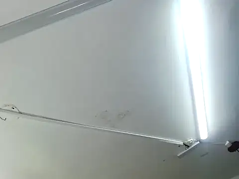 vanessa_bonesmith webcam
