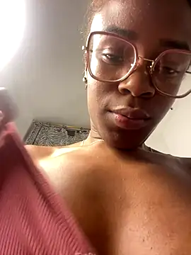 Nayah_Dussa1 webcam