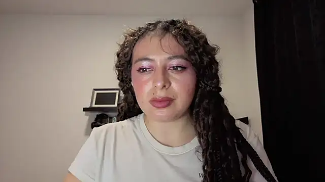 MiaKimky webcam