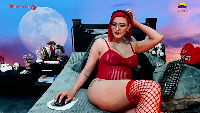 hanna_luna - Hanna_Luna's free webcam - UK Sex Cams