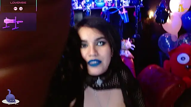 kureiji_hentaii webcam