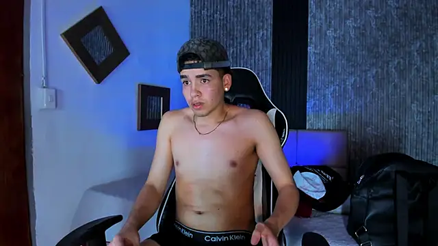 Mike_0233_ webcam