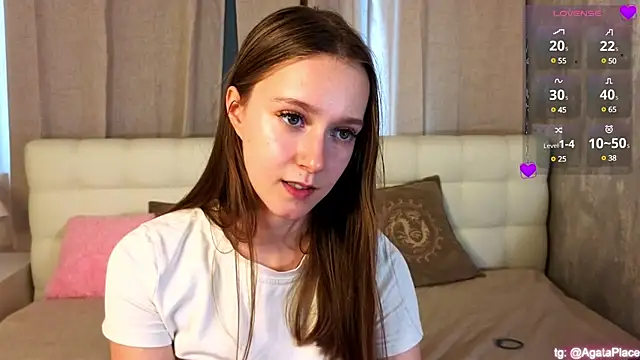 CatherynEves webcam