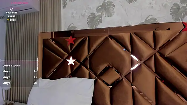 Sammy_Fox21 webcam