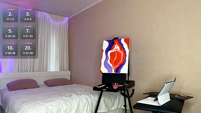 VelvetMiley webcam