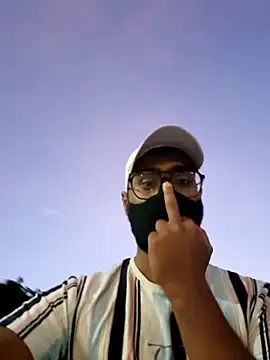 YoursThickDick webcam
