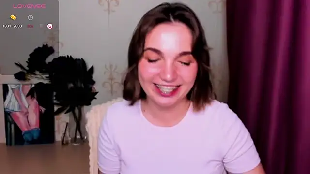 KindHazelHere_ webcam