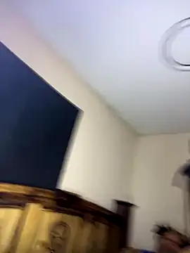 bigmfluther - BigMfLuther's free webcam