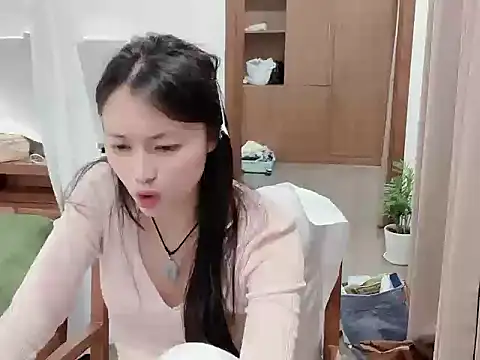 nuannuanMM webcam