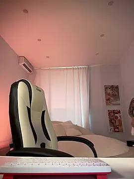 adult chatting IvyHoney