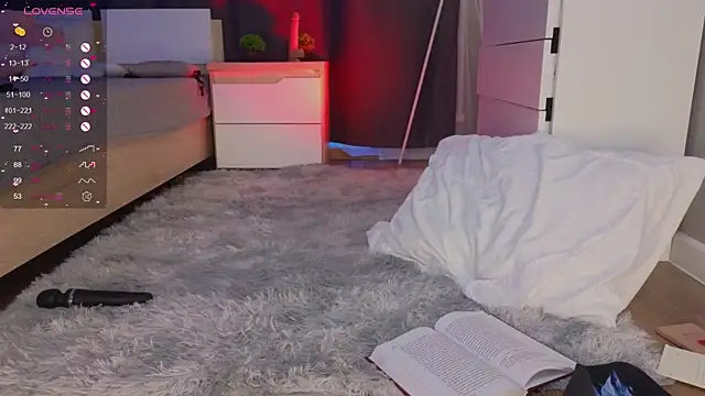 zelda_1 - Zelda_1's free webcam