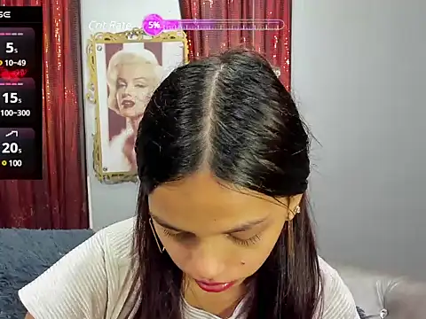 mia_baby_mmm webcam