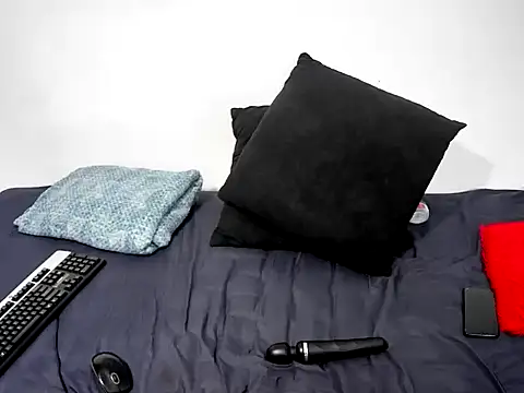 CurvyDivaa97 webcam