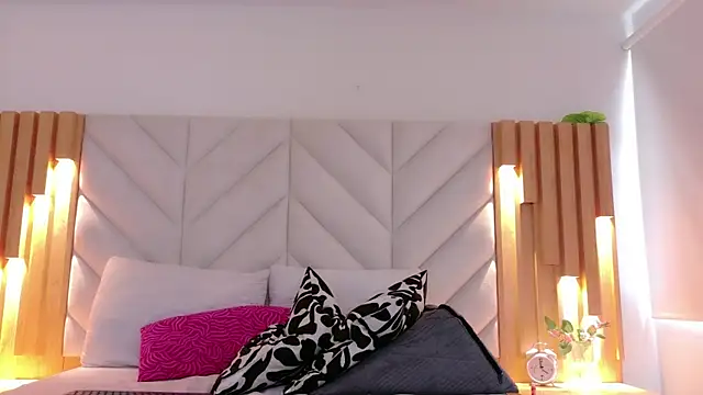 Anaise_latif webcam