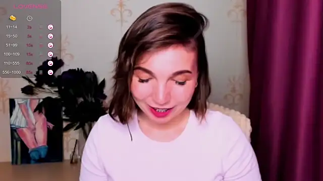 KindHazelHere_ webcam