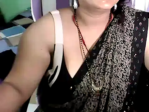 NISHA_JAAN01 webcam