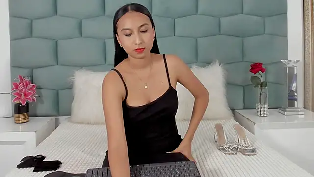ErikaMancini webcam